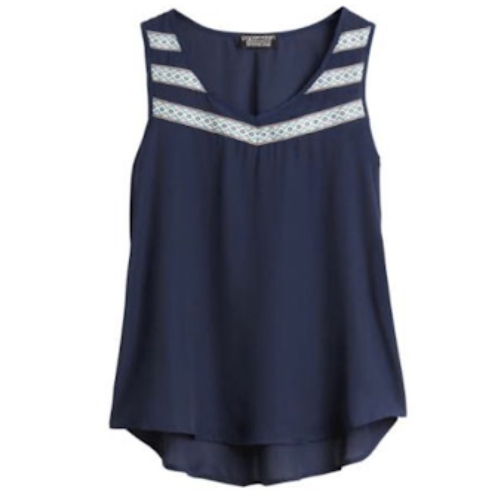 PAPERMOON Sheydon Trim Detail Blouse